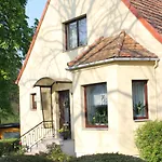 Apartamento Mit Grossem Garten An Der Ostseekueste *