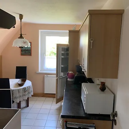 Mit Grossem Garten An Der Ostseekueste 아파트 Neubukow