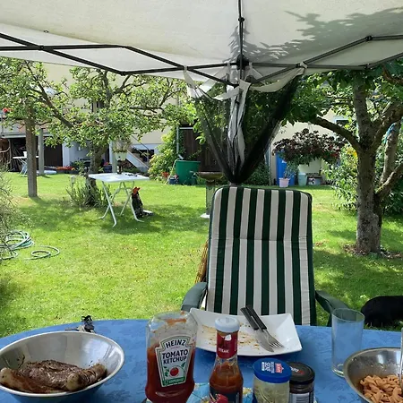 Mit Grossem Garten An Der Ostseekueste Neubukow