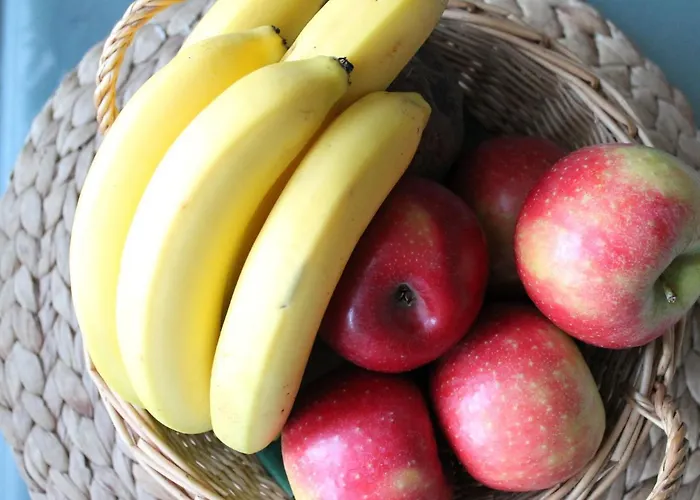 Mit Grossem Garten An Der Ostseekueste Neubukow